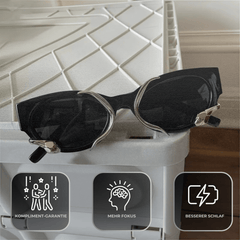 v:Schwarz ord:08 feature