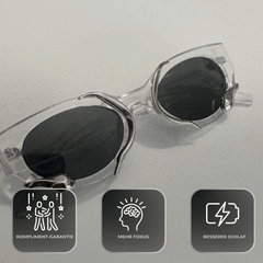 v:Transparent ord:08 feature