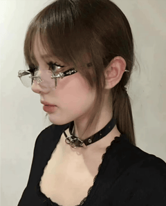 v:Schwarz ord:04 trust